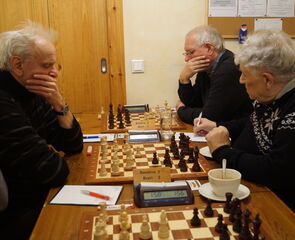 Gerd Schönfeld und Gerhard Mietzelfeldt, rechts hinten Manfred Lenhardt