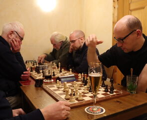 Carsten Scheike am Zug gegen Uwe Sabrowski