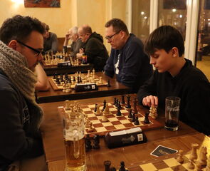 Peter Müller gegen Samuel Drave