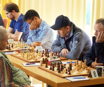 Bretter 5 bis 8, links Yosip Shapiro